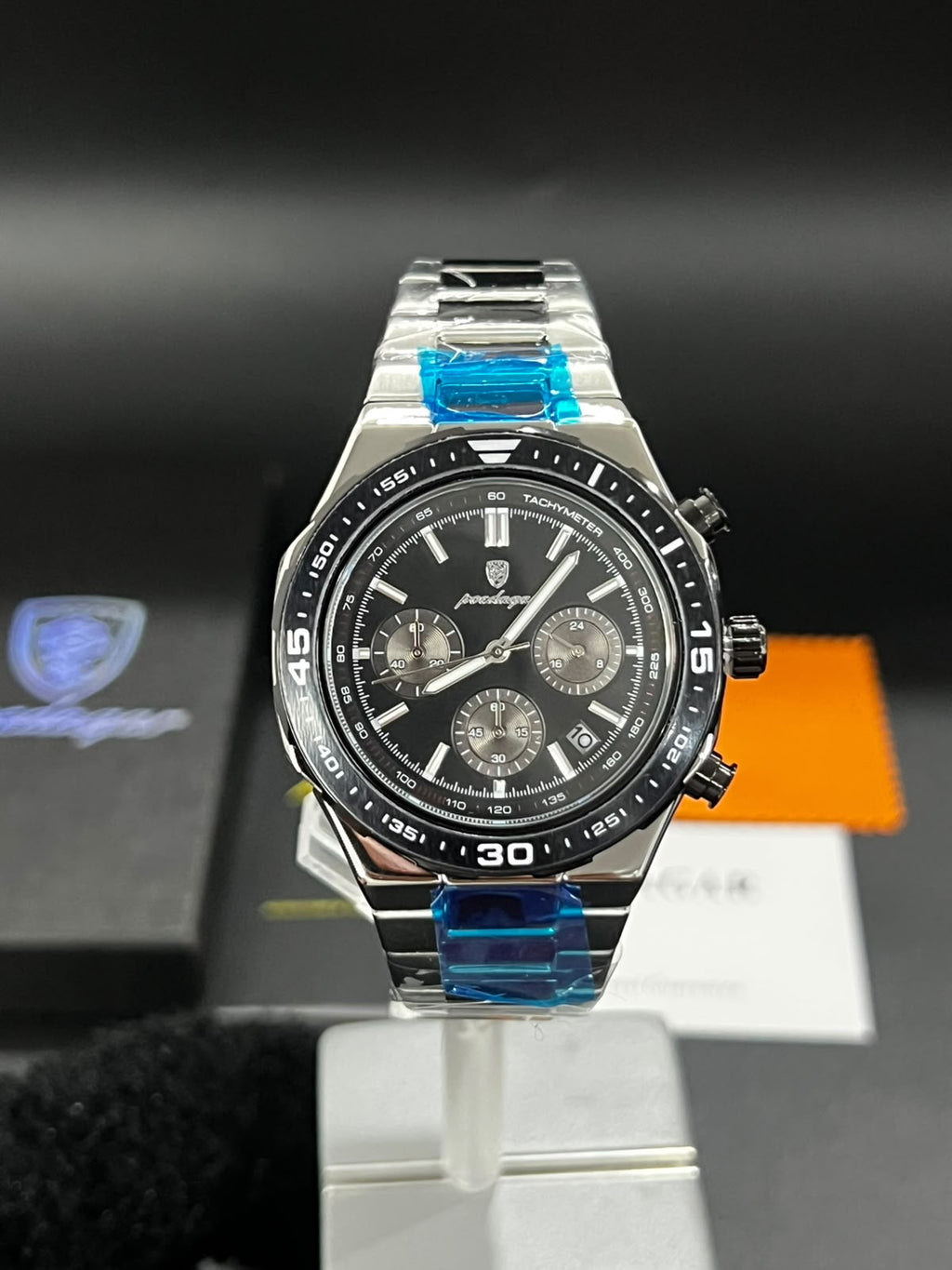 Reloj POEDAGAR 697B negro con esfera negra detalle de brazalete y cierre